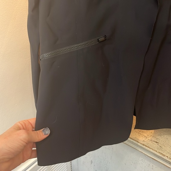 ATHLETA Interstellar Blazer Black NWT 8 - Picture 5 of 9